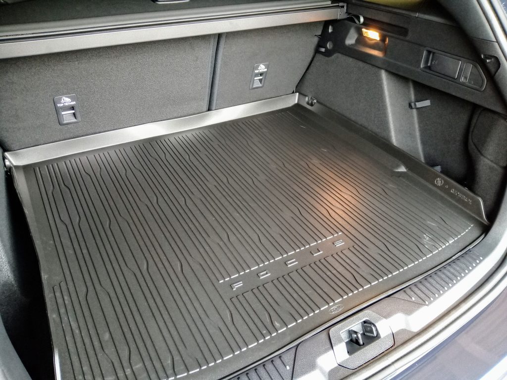 How To Remove Trunk Liner Clips In 2024 How To Remove Trunk Liner Clips